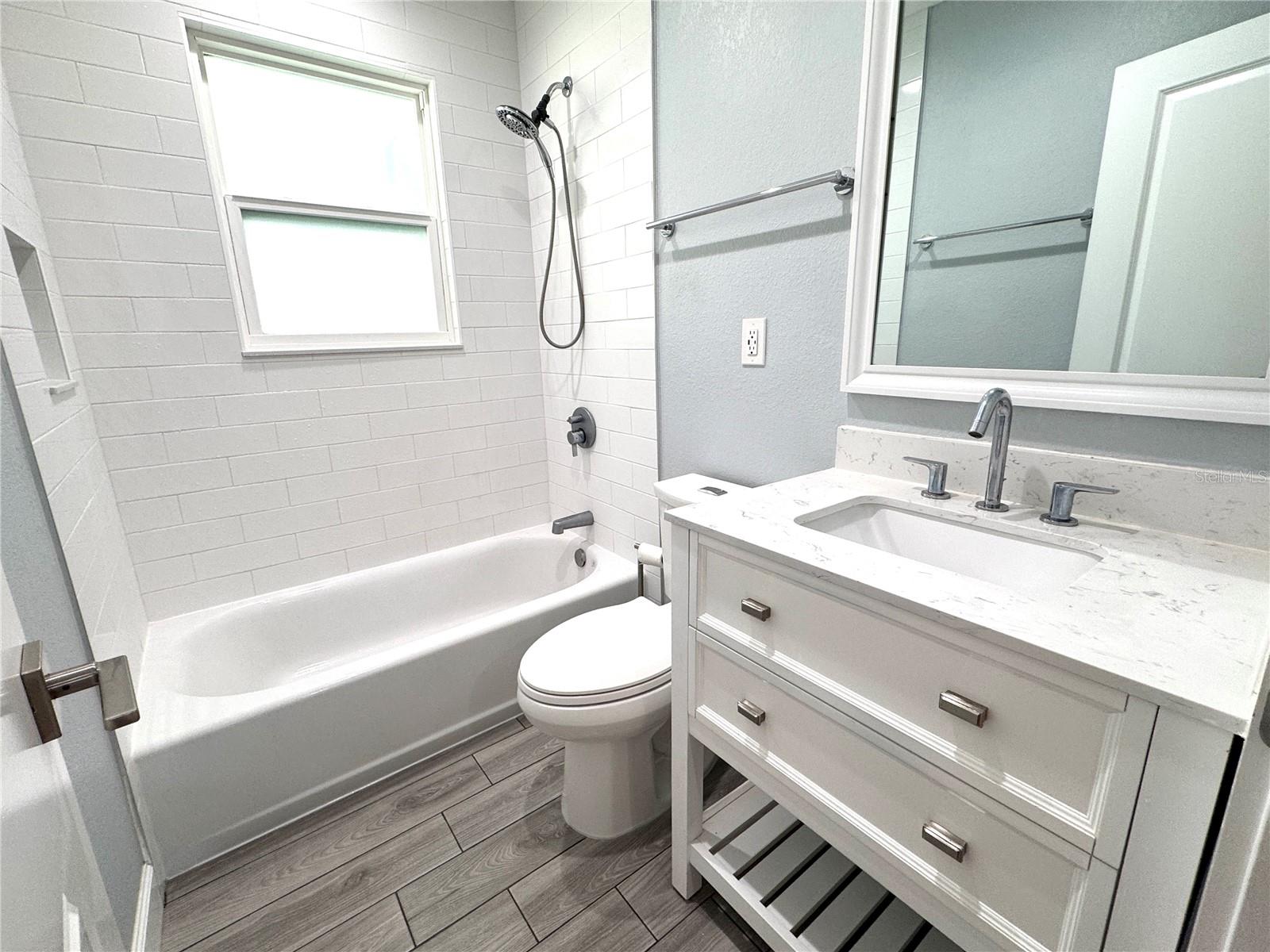 Image 12 of 23 For 2720 9th Avenue N