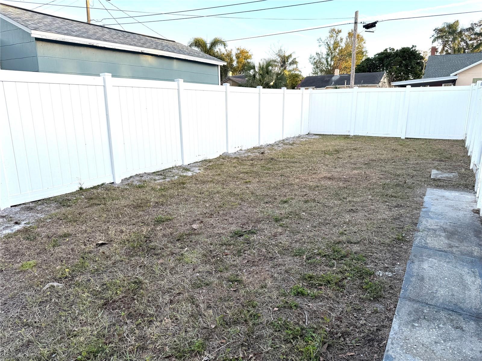 Image 20 of 23 For 2720 9th Avenue N
