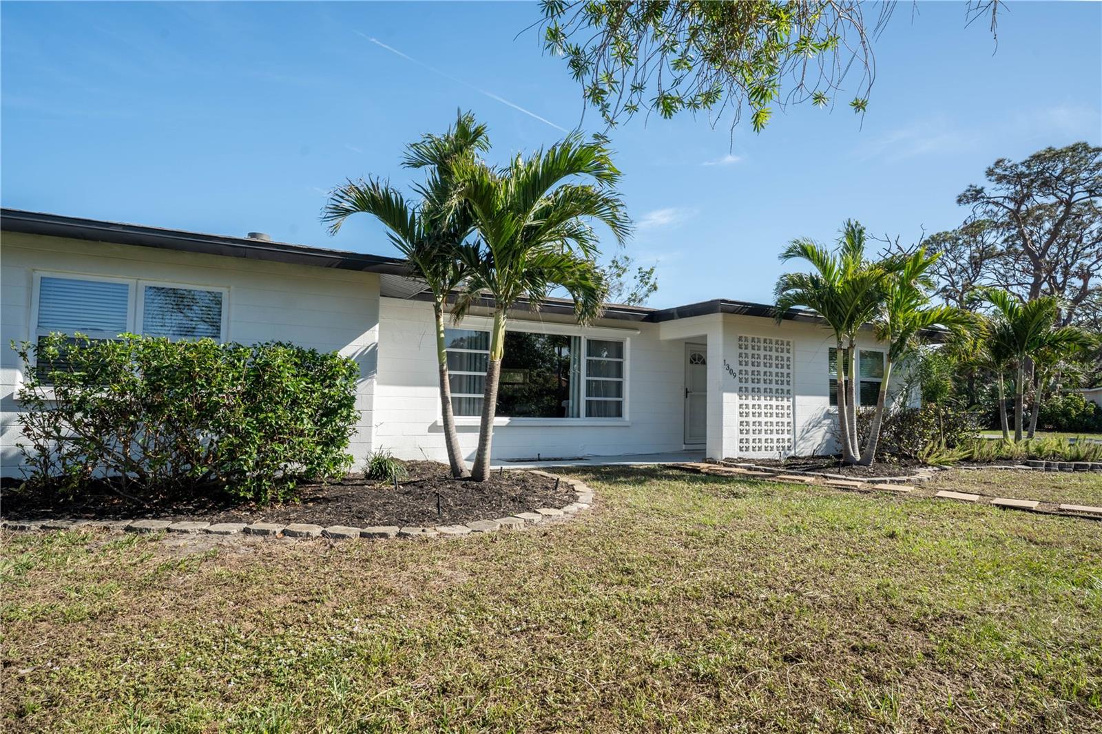 Details for 1309 Nokomis Avenue S, VENICE, FL 34285