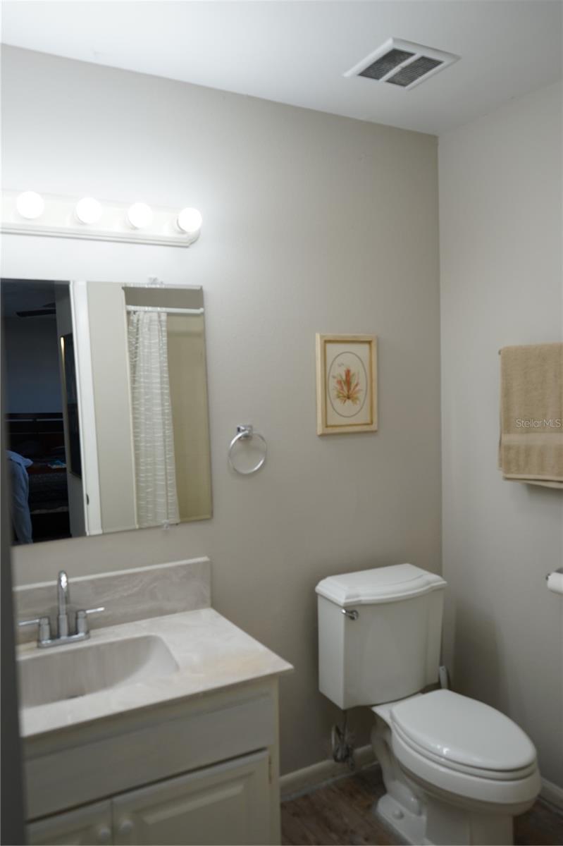 Image 15 of 34 For 711 Brockton Place