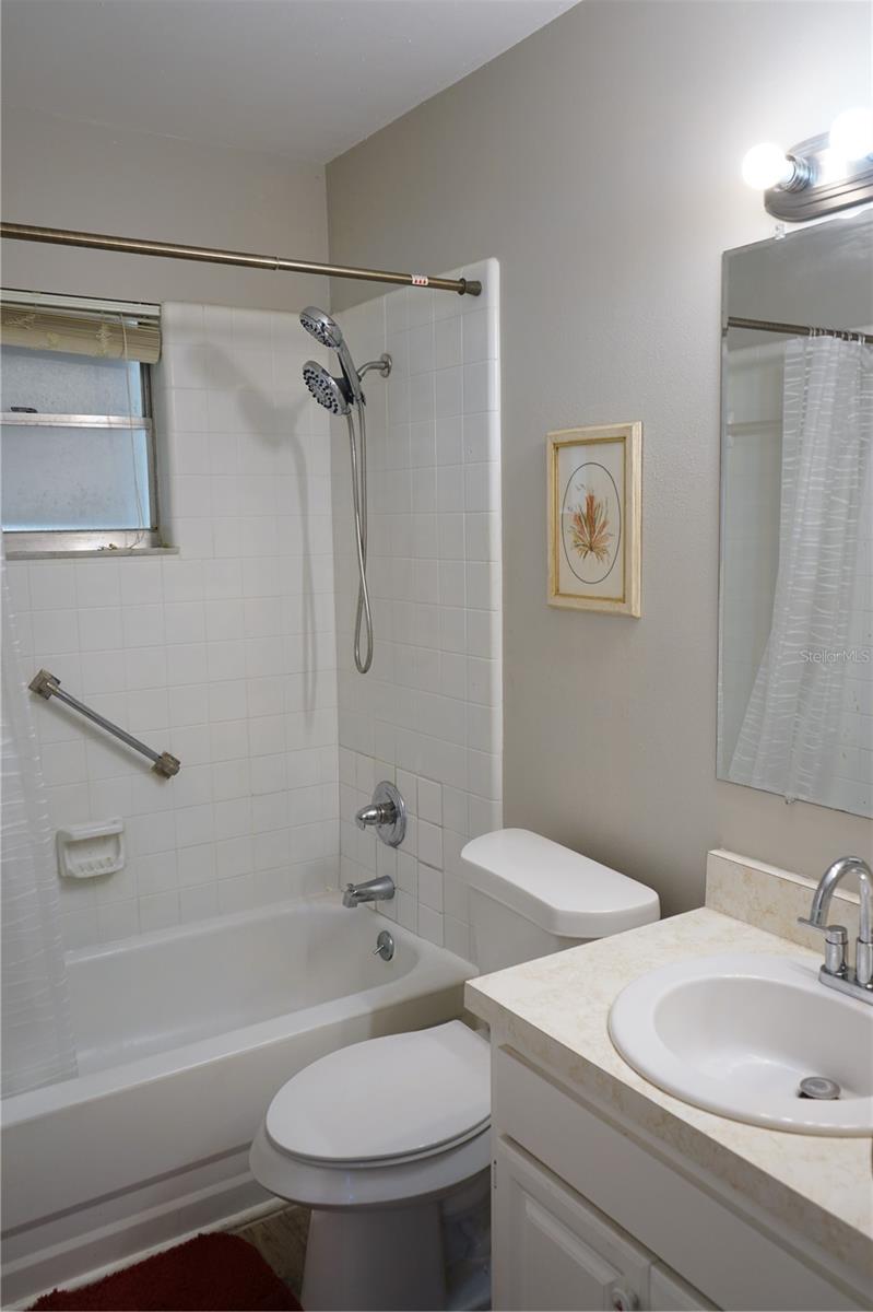 Image 18 of 34 For 711 Brockton Place
