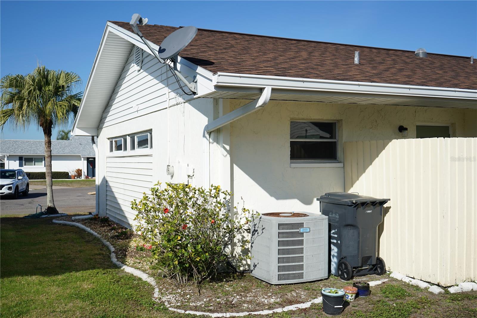 Image 22 of 34 For 711 Brockton Place