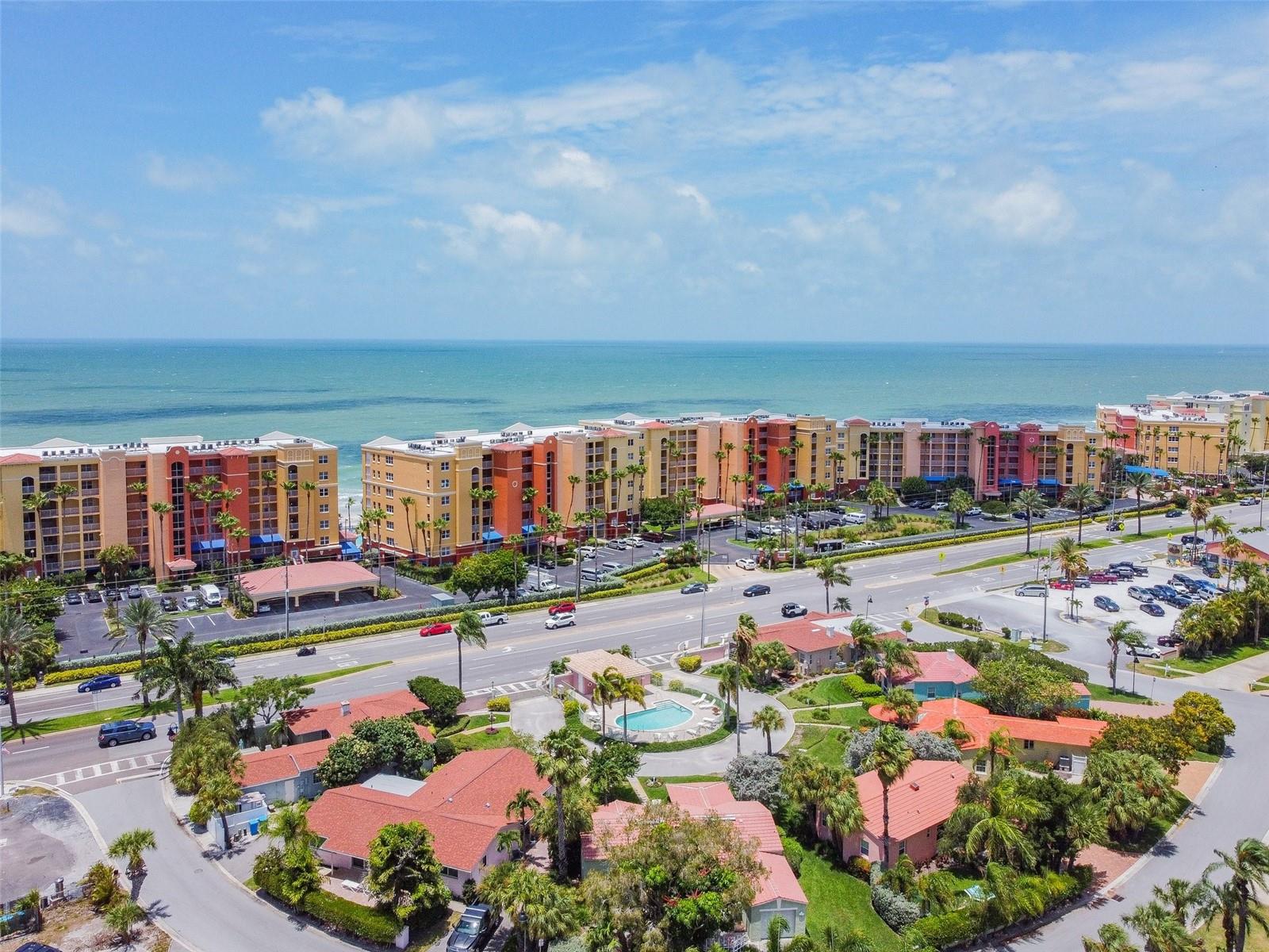 Listing photo id 34 for 16750 Gulf Boulevard 413