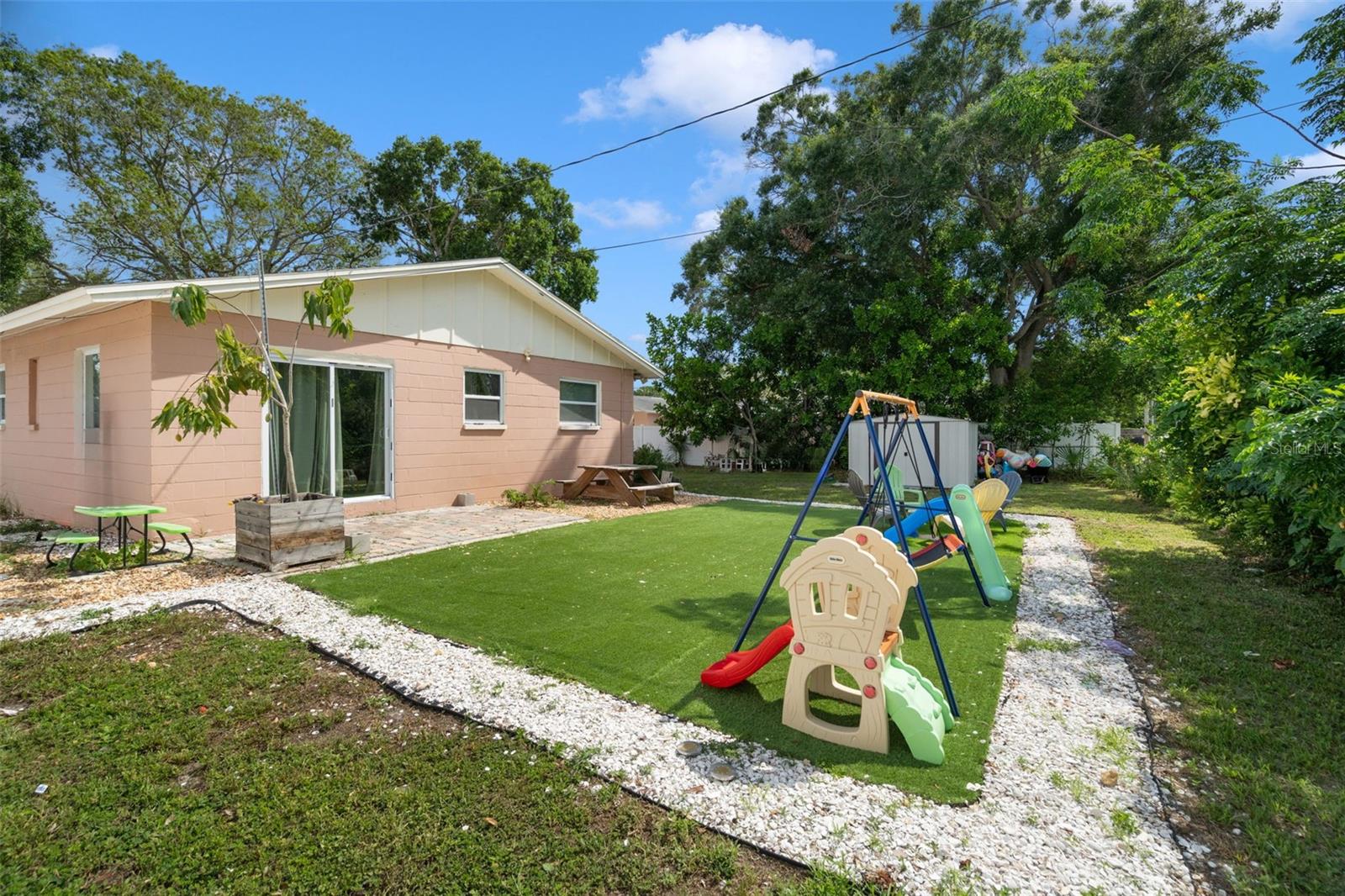 Image 22 of 23 For 651 Southwest Boulevard N