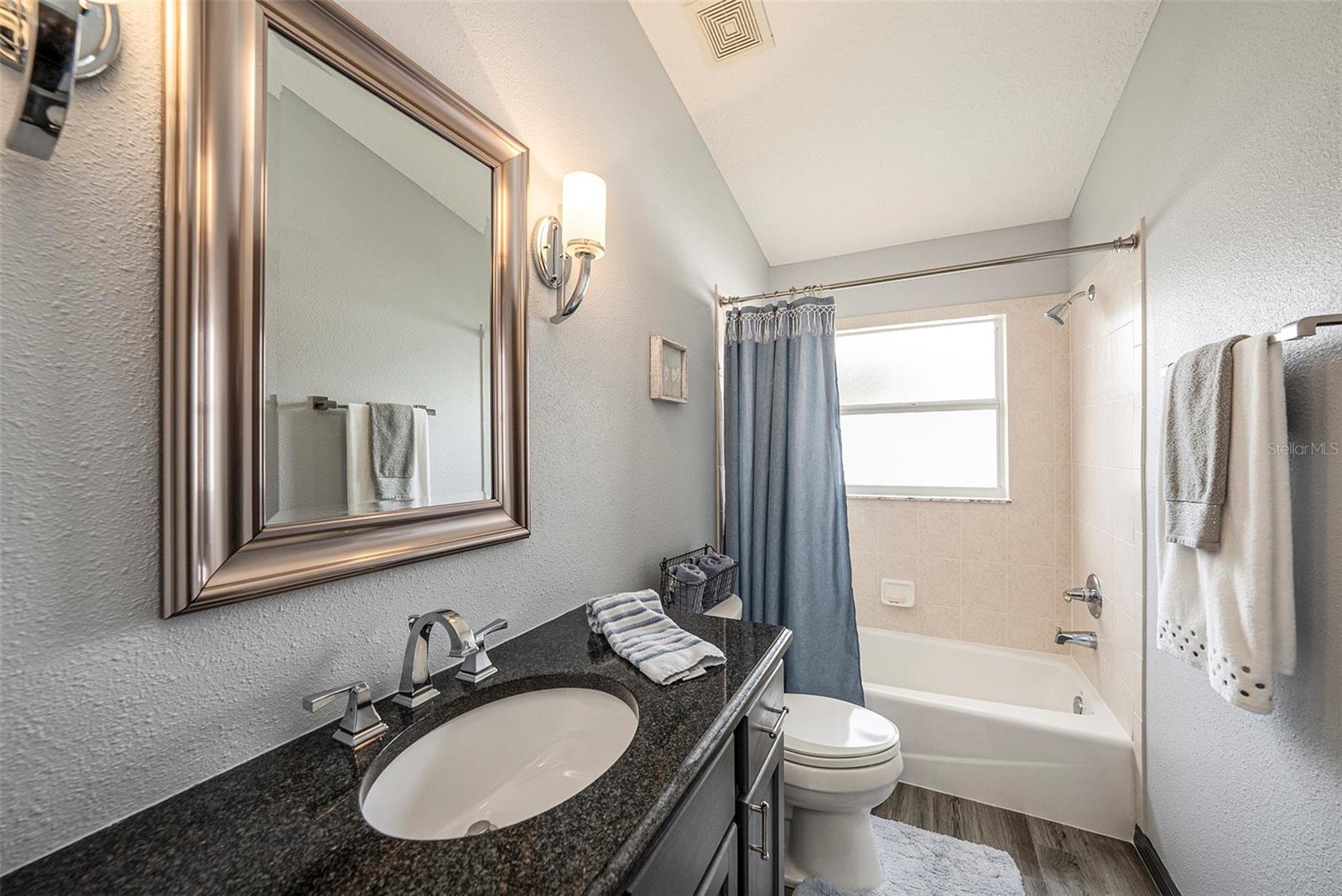 Listing photo id 35 for 9203 Sea Oaks Court