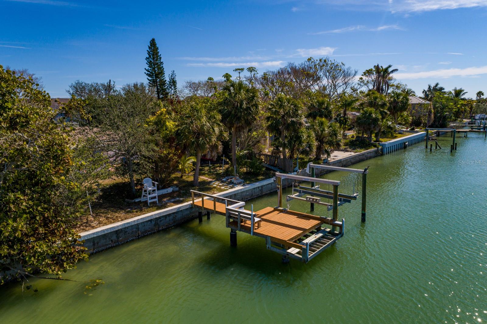 Listing photo id 27 for 9320 Gulf Boulevard