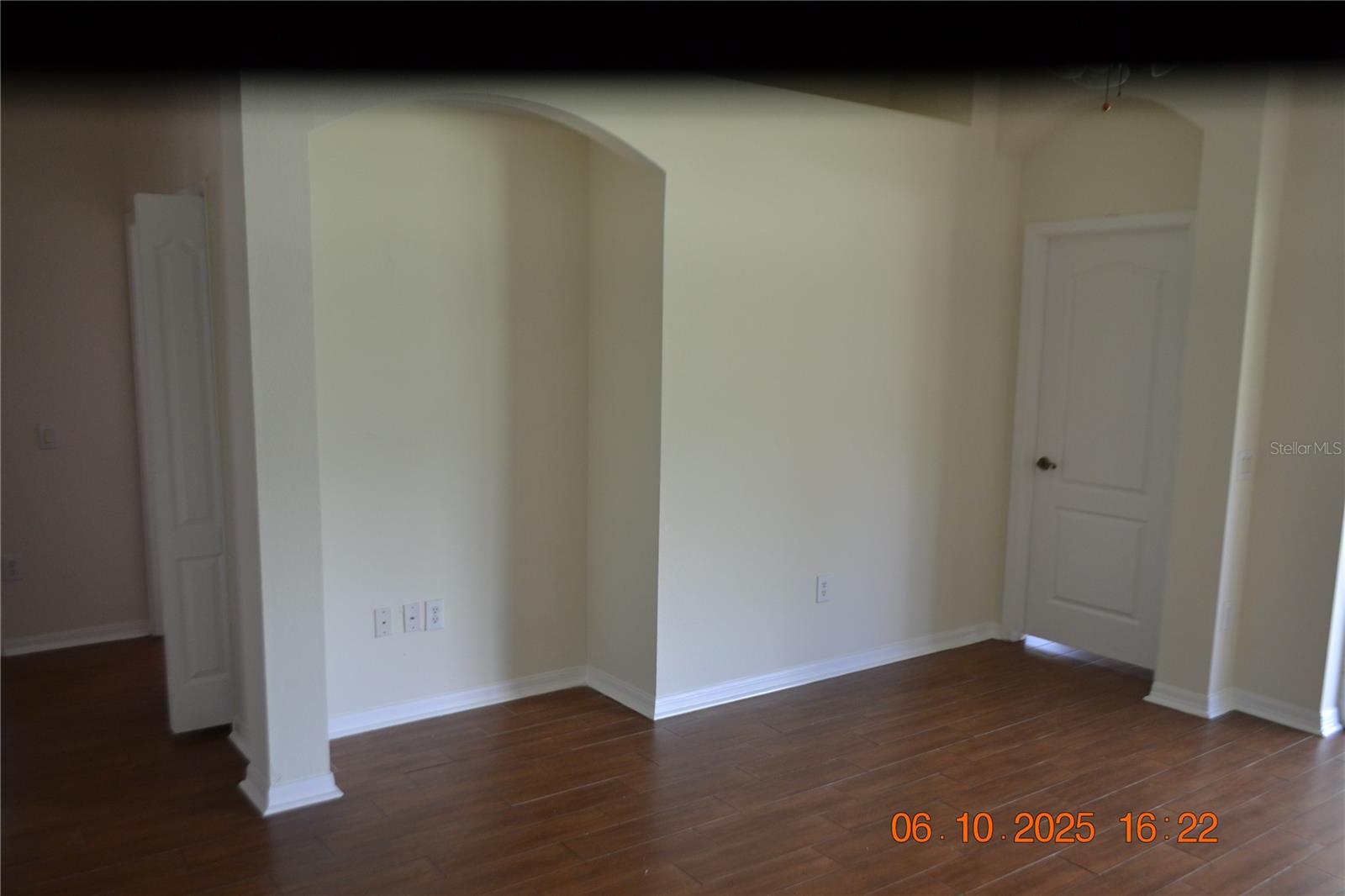 Image 13 of 18 For 25947 Terrawood Loop