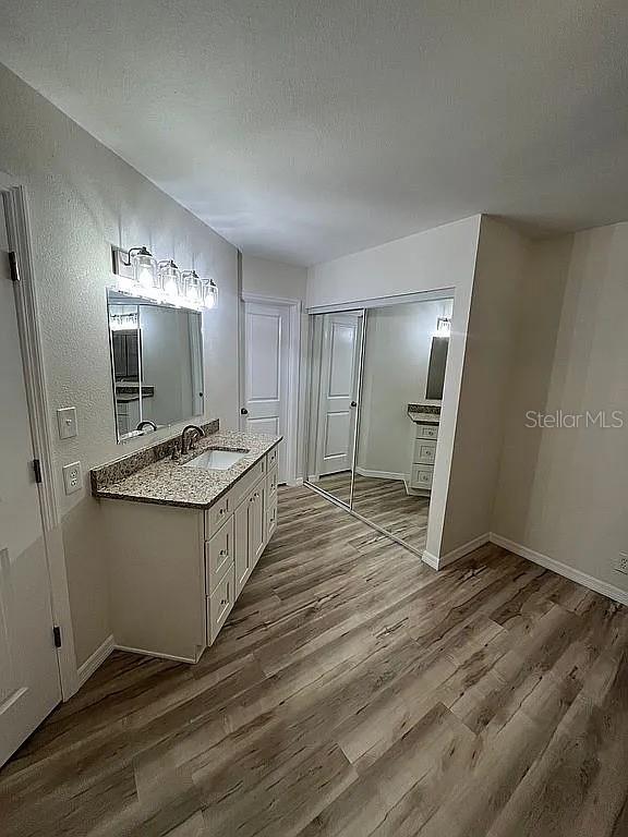 Image 5 of 10 For 19505 Quesada Avenue O105