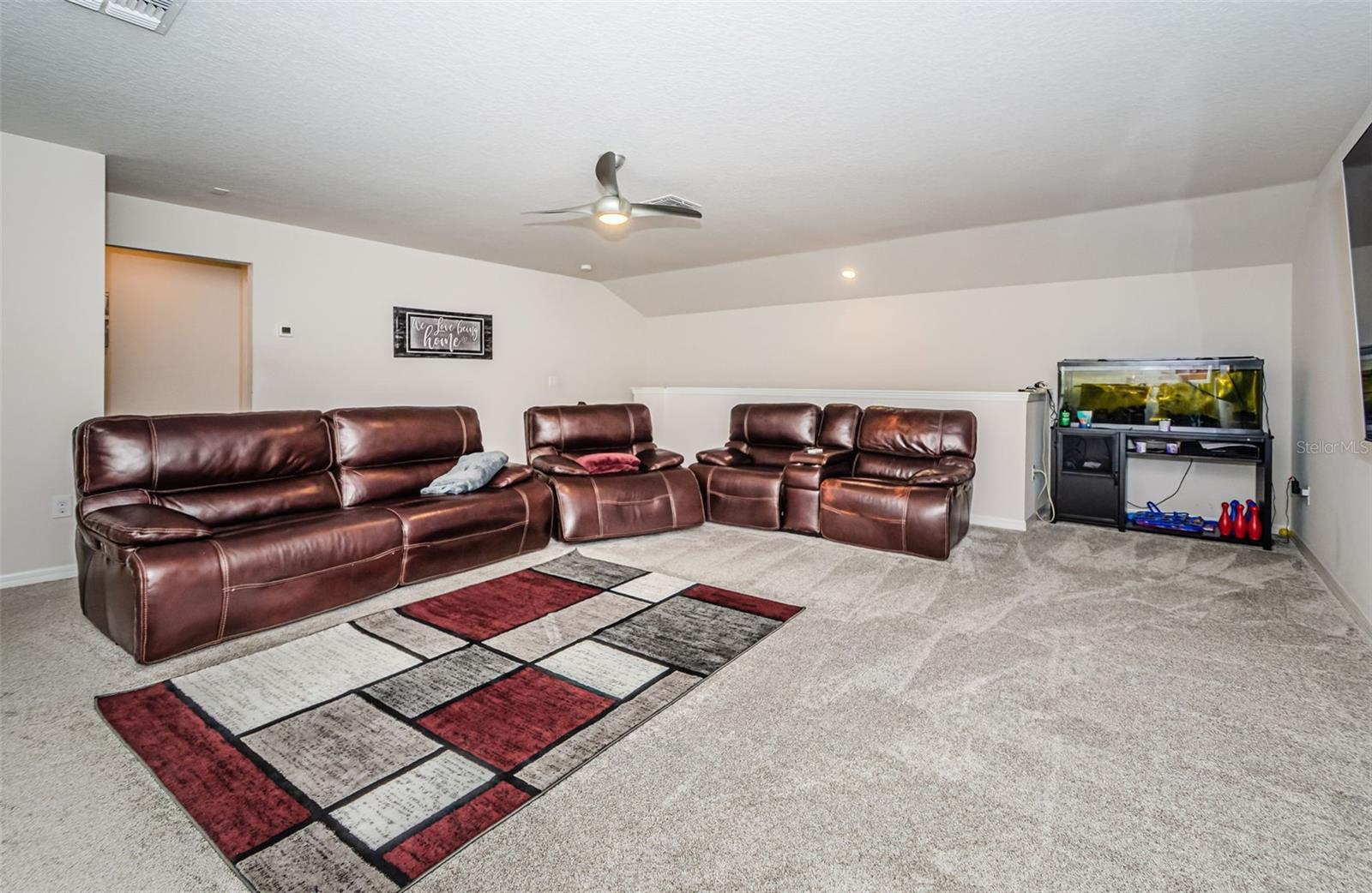 Listing photo id 30 for 19263 Briarbrook Drive