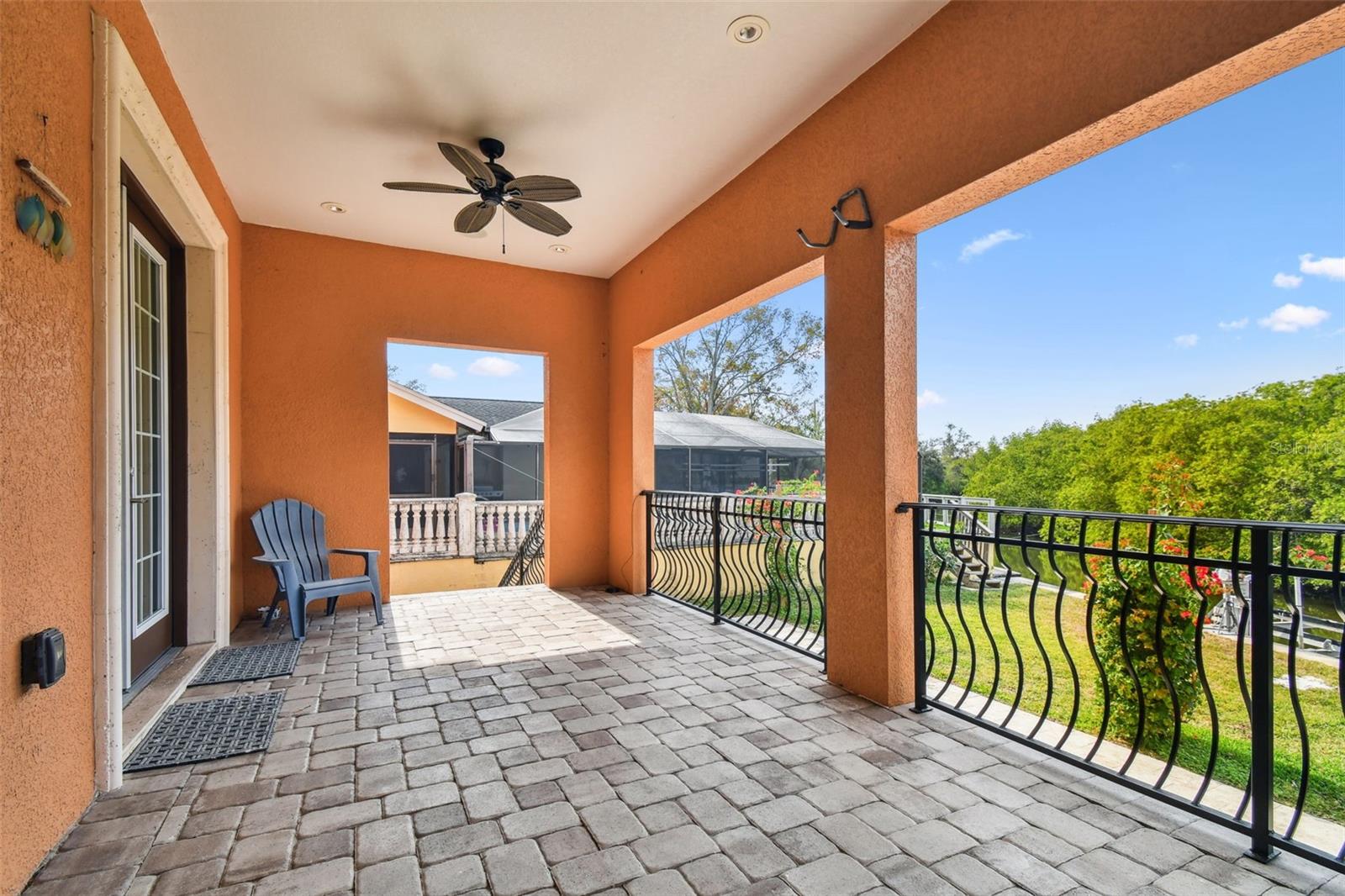 Listing photo id 27 for 4414 Waltham Drive