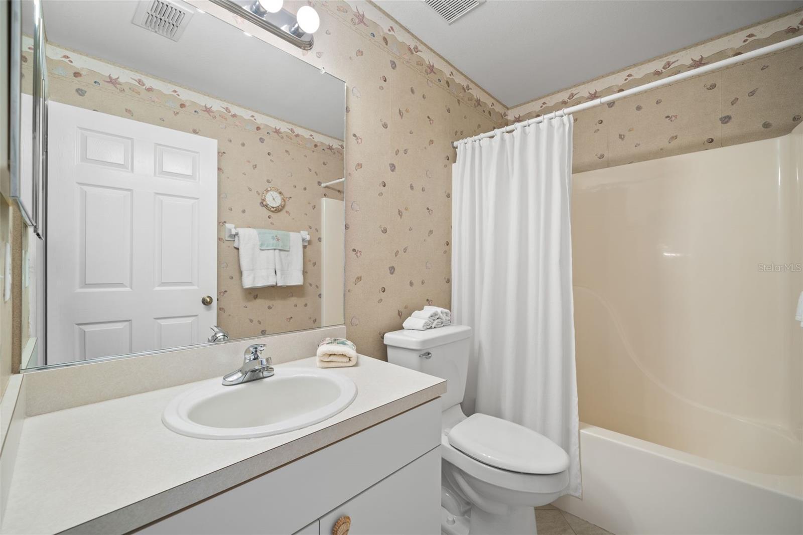 Image 20 of 34 For 1311 Caloosa Lake Court