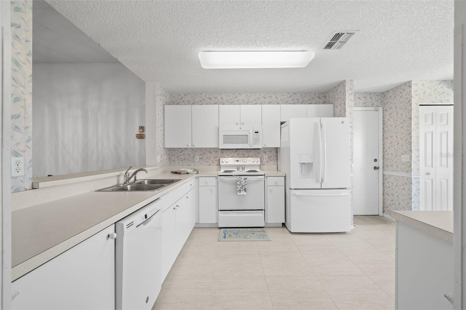 Image 6 of 34 For 1311 Caloosa Lake Court