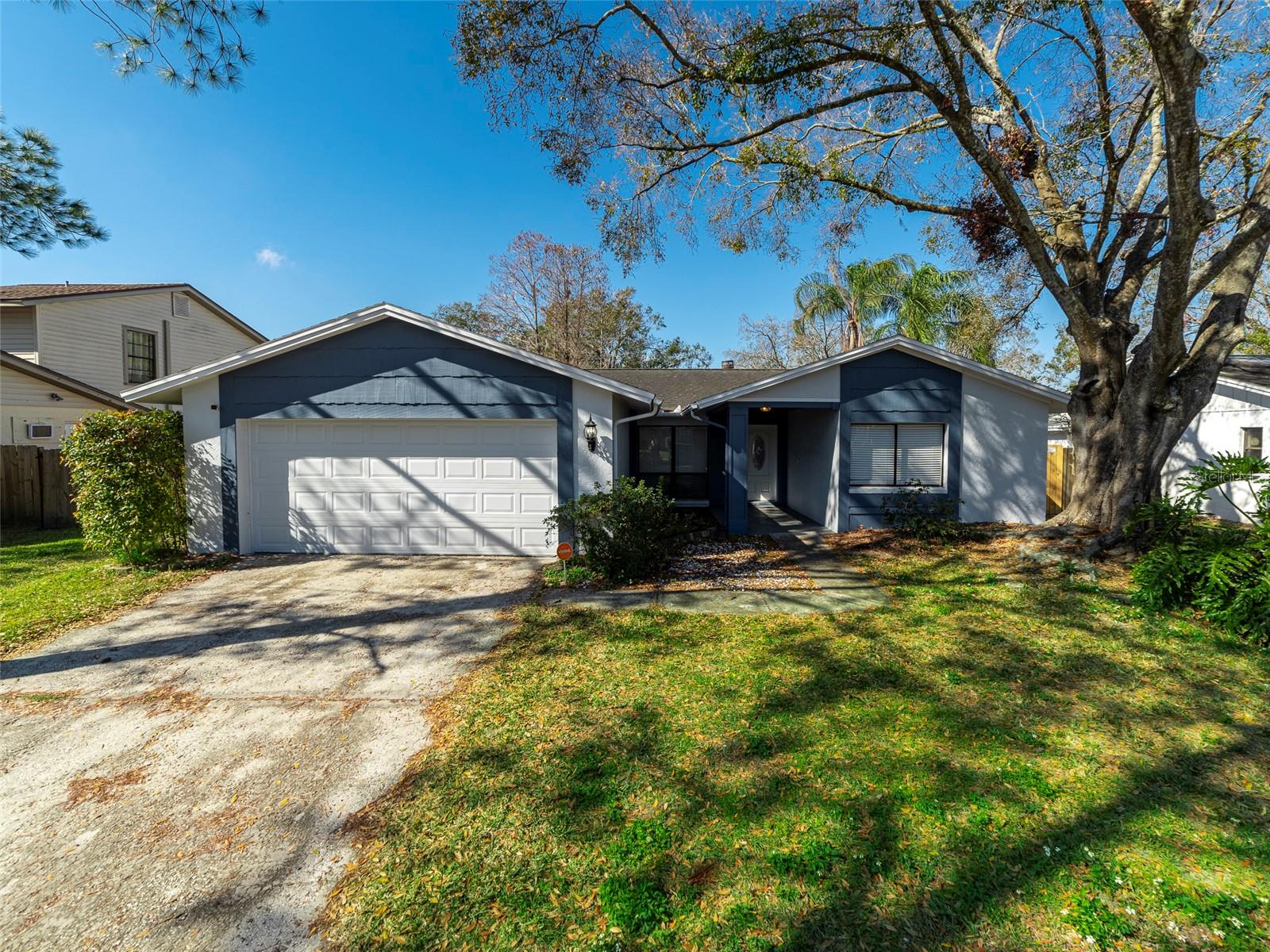 Details for 15716 Country Lake Drive, TAMPA, FL 33624