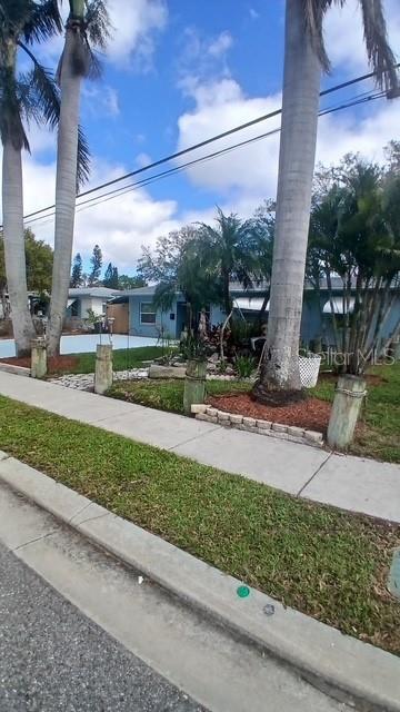 Image 14 of 62 For 8501 47th Street N