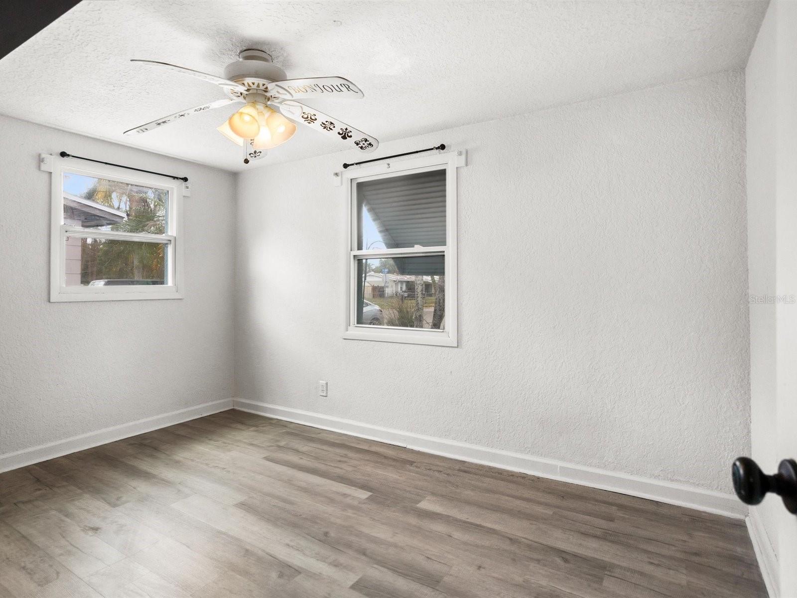 Image 27 of 62 For 8501 47th Street N