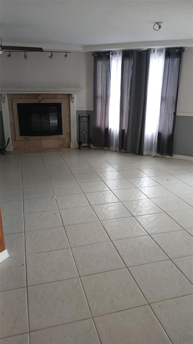 Image 9 of 62 For 8501 47th Street N