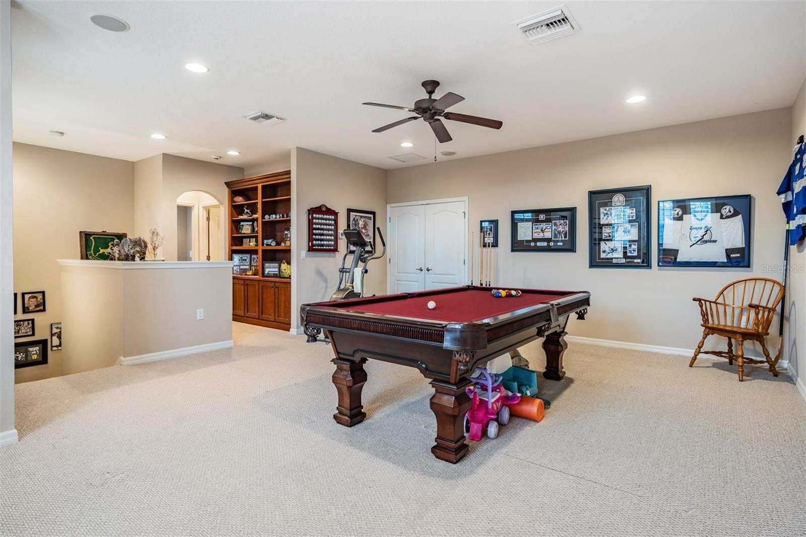 Listing photo id 32 for 19116 Sweet Clover Lane