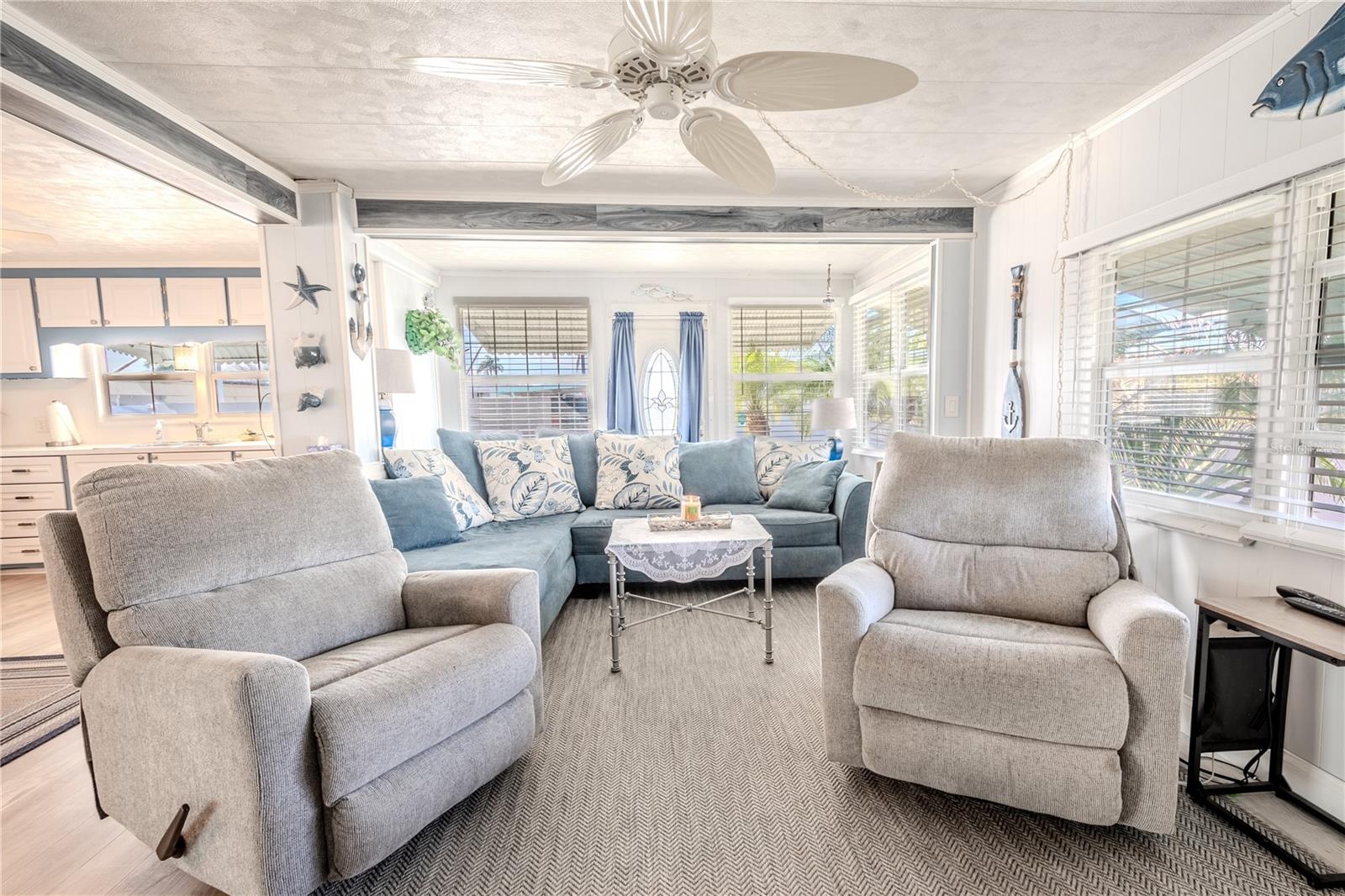 Image 11 of 44 For 10343 Magnolia Lane 180