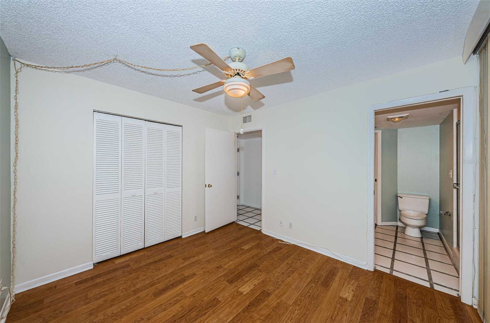 Image 41 of 100 For 2775 Kipps Colony Drive S 105