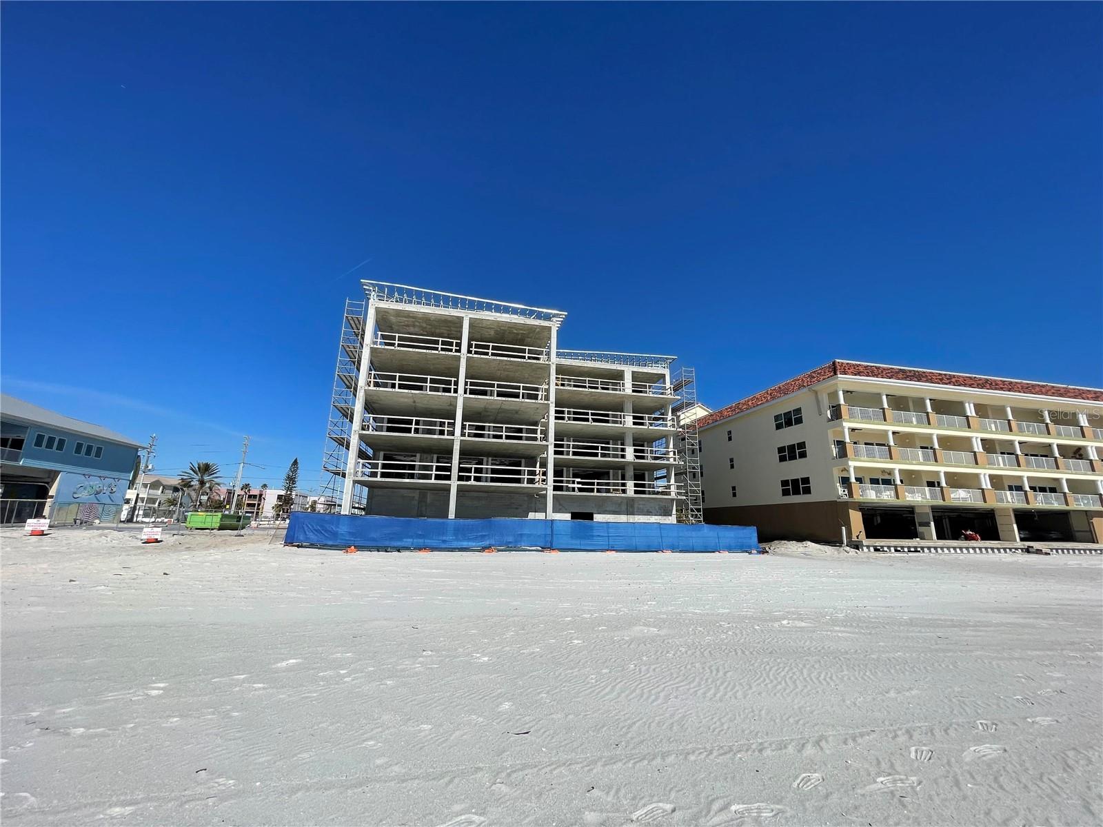 Listing photo id 1 for 14046 Gulf Boulevard 2