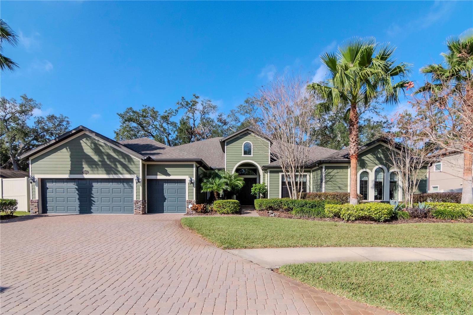 Details for 13904 Shadow Tree Lane, TAMPA, FL 33618