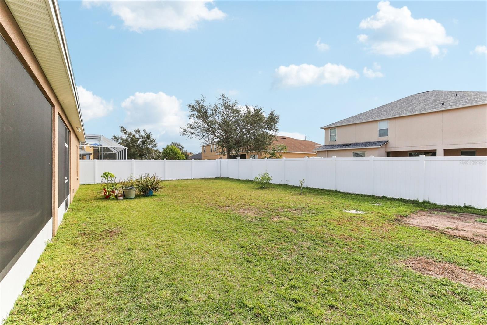 Listing photo id 43 for 10757 Carloway Hills Drive