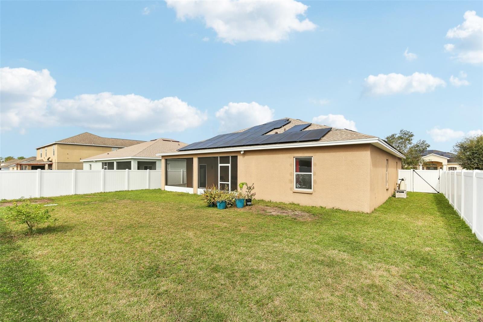 Listing photo id 45 for 10757 Carloway Hills Drive