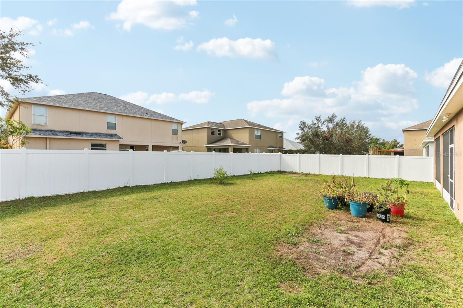 Listing photo id 46 for 10757 Carloway Hills Drive