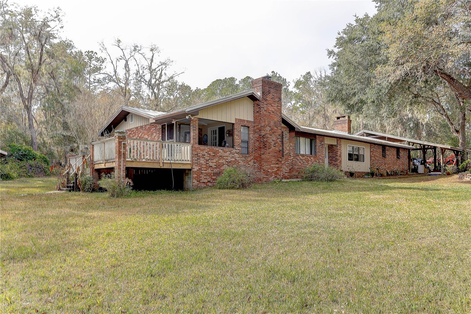 Listing photo id 4 for 20490 Pinewood Dairy Road