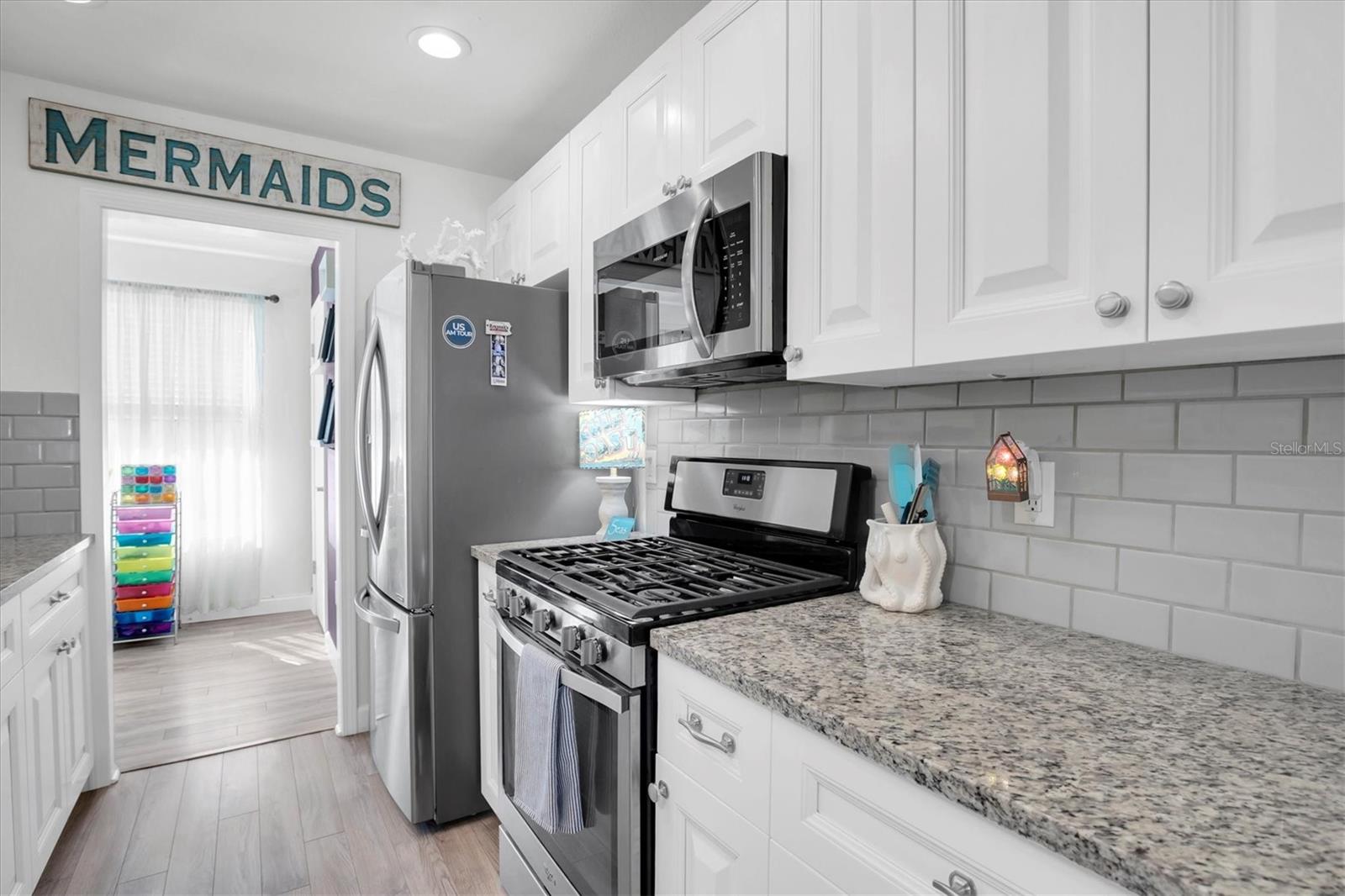 Image 11 of 37 For 5623 80th Street N 505