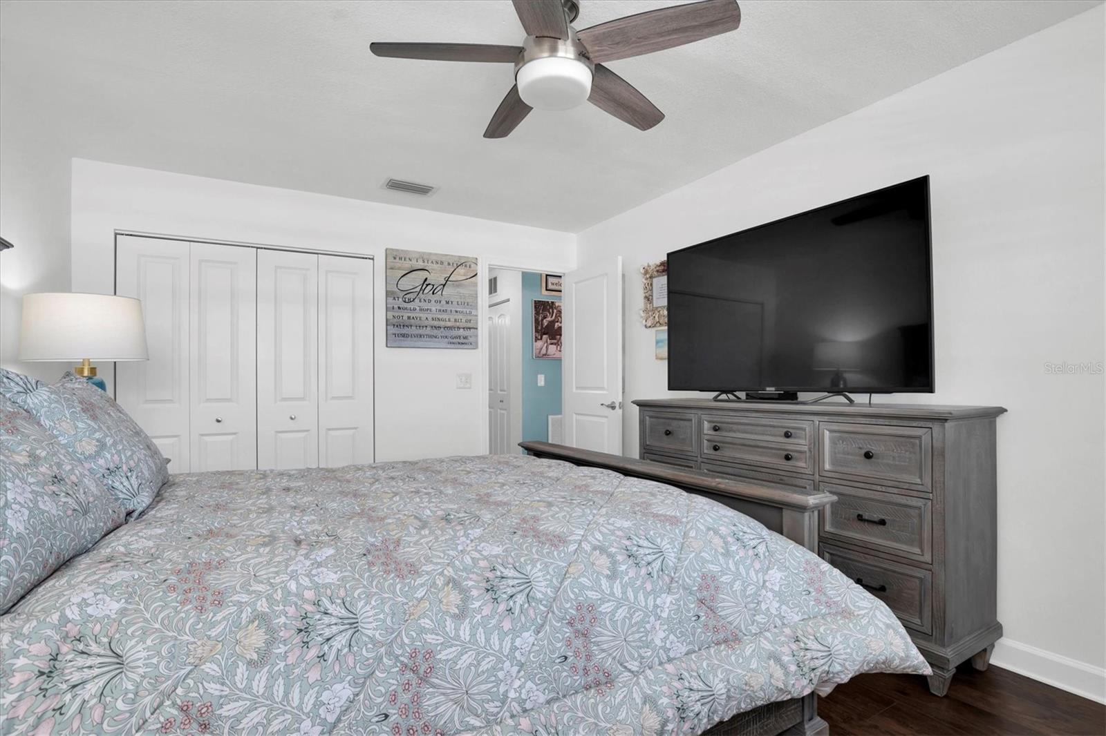 Image 17 of 37 For 5623 80th Street N 505