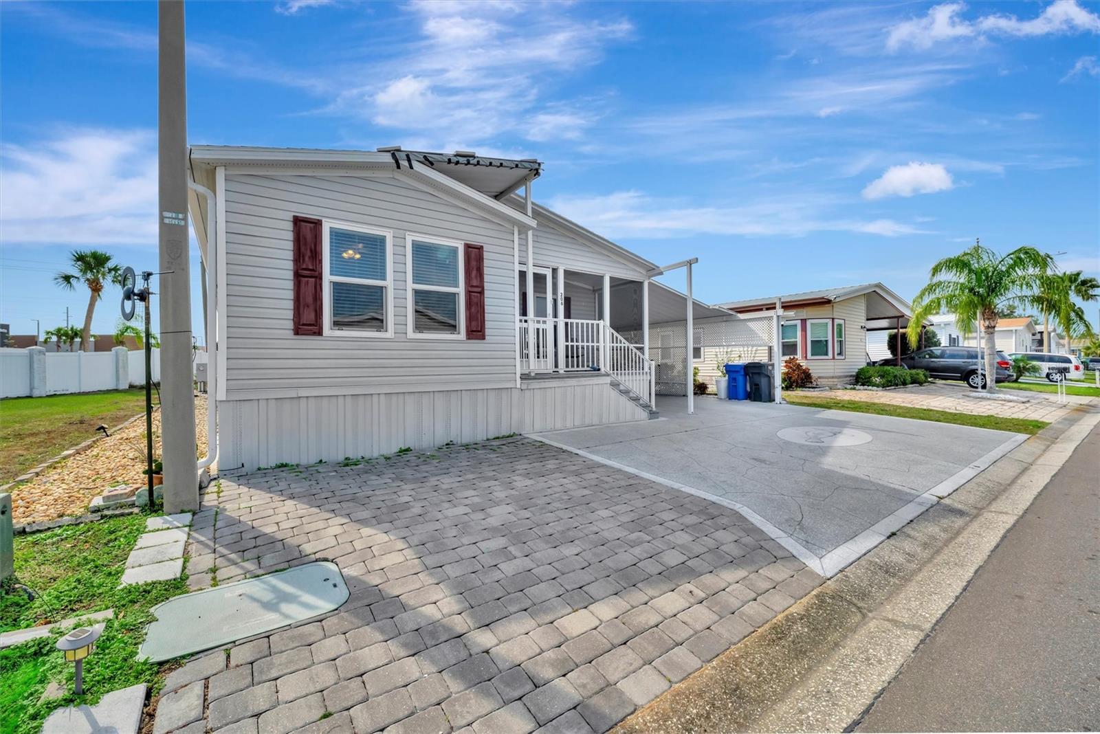 Image 22 of 29 For 206 Port Royal Lane