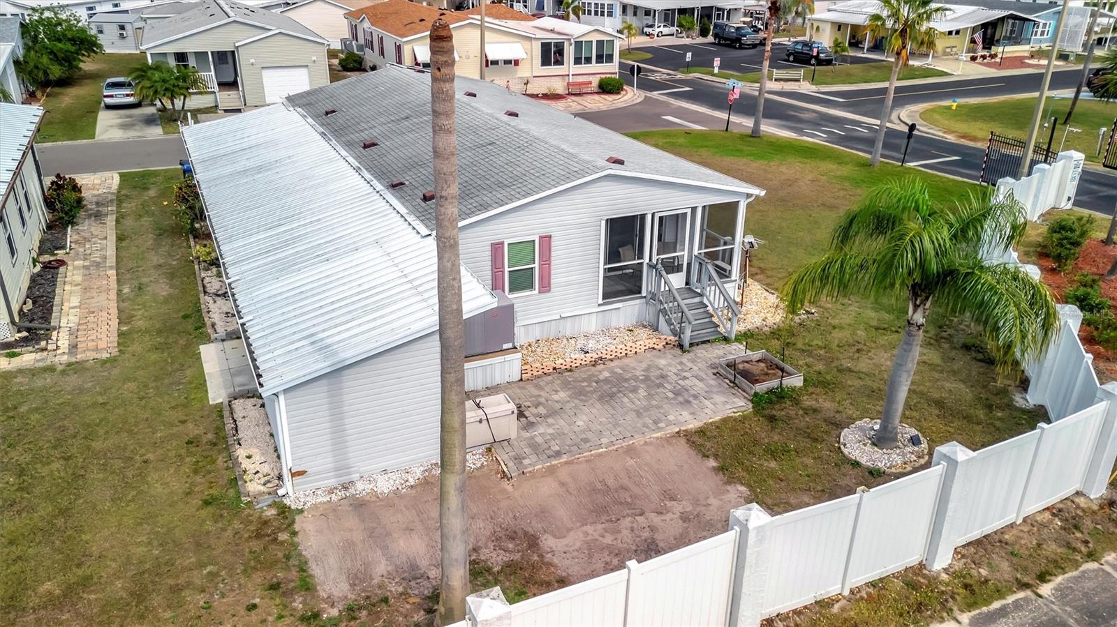 Image 6 of 29 For 206 Port Royal Lane