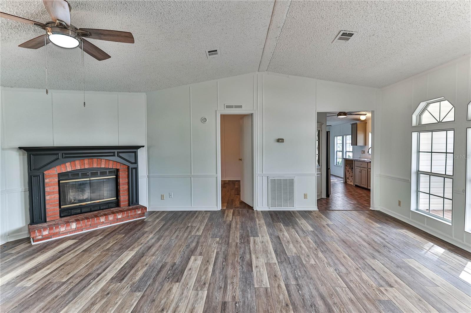 Image 4 of 21 For 3594 County Road 230b