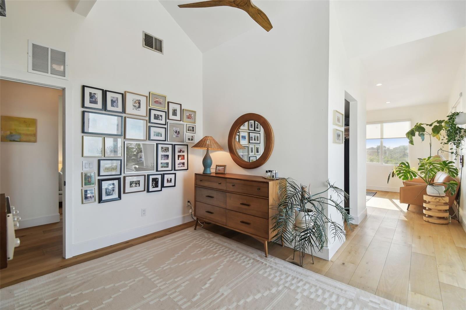 Listing photo id 24 for 1640 Sea Breeze Drive