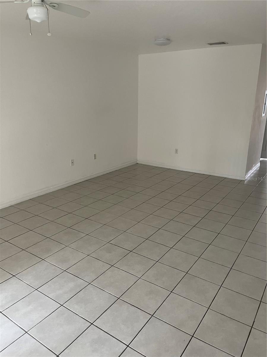 Image 15 of 17 For 6439 Cypressdale Drive 202