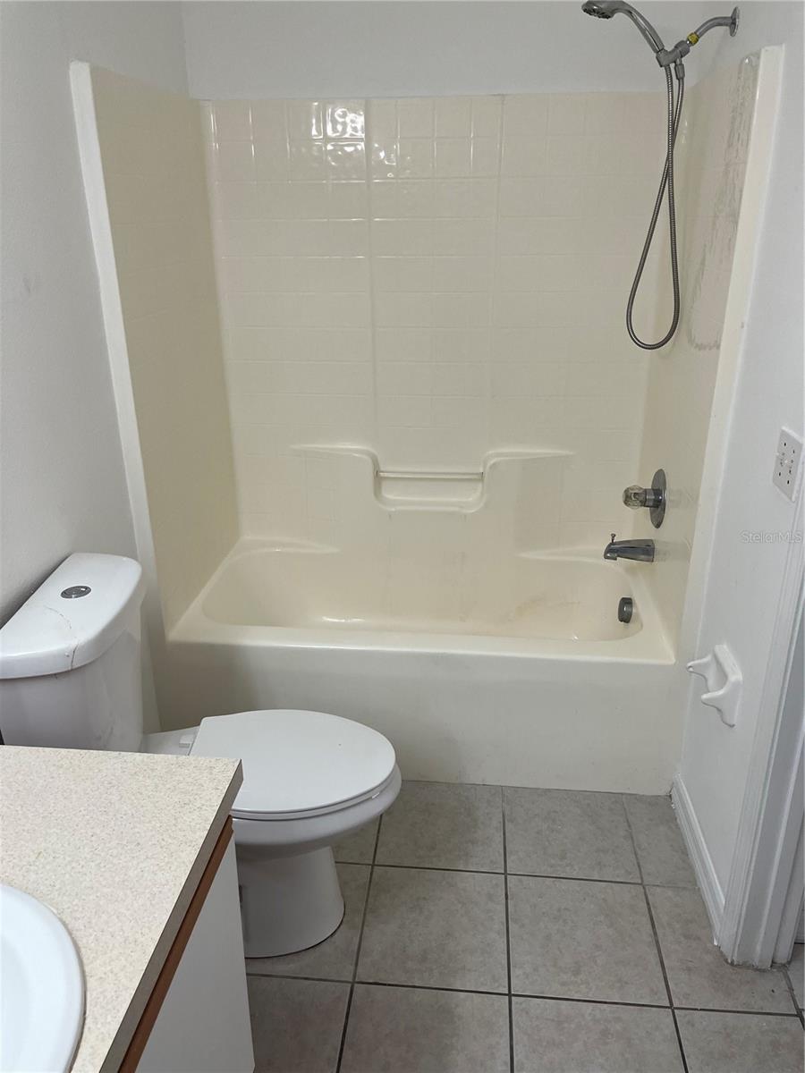 Image 5 of 17 For 6439 Cypressdale Drive 202