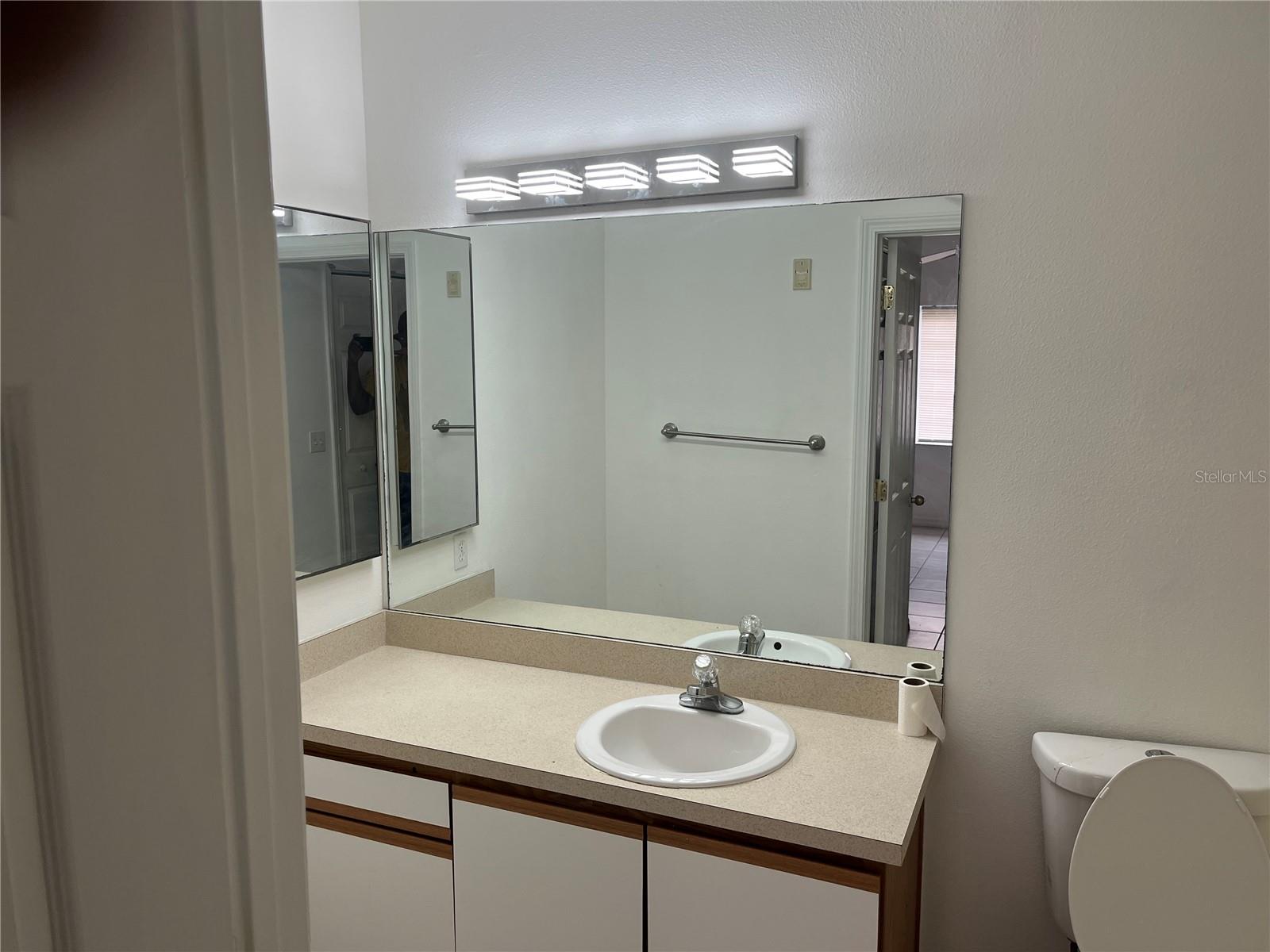 Image 6 of 17 For 6439 Cypressdale Drive 202
