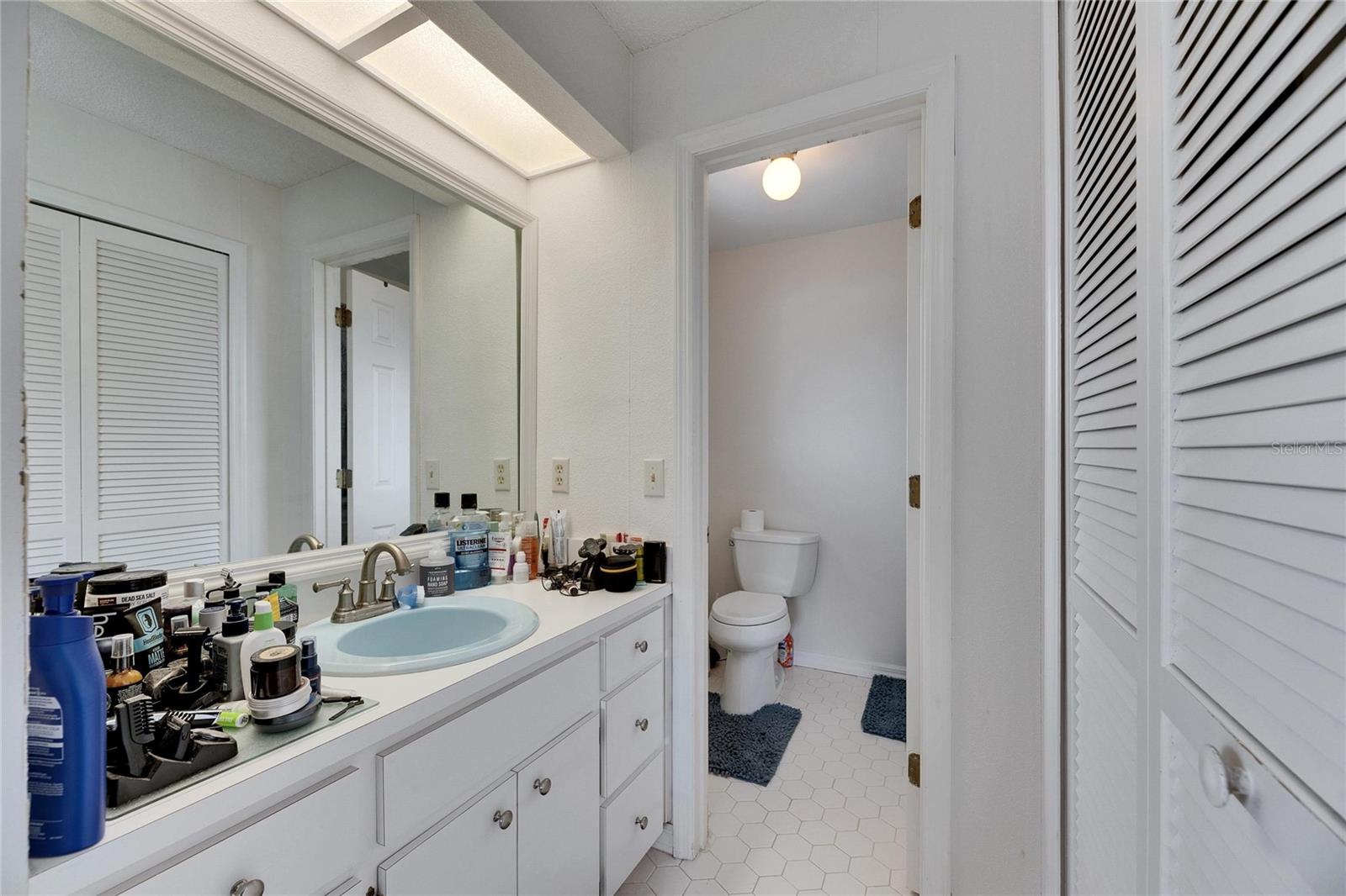 Image 22 of 43 For 1060 Colony Park Drive