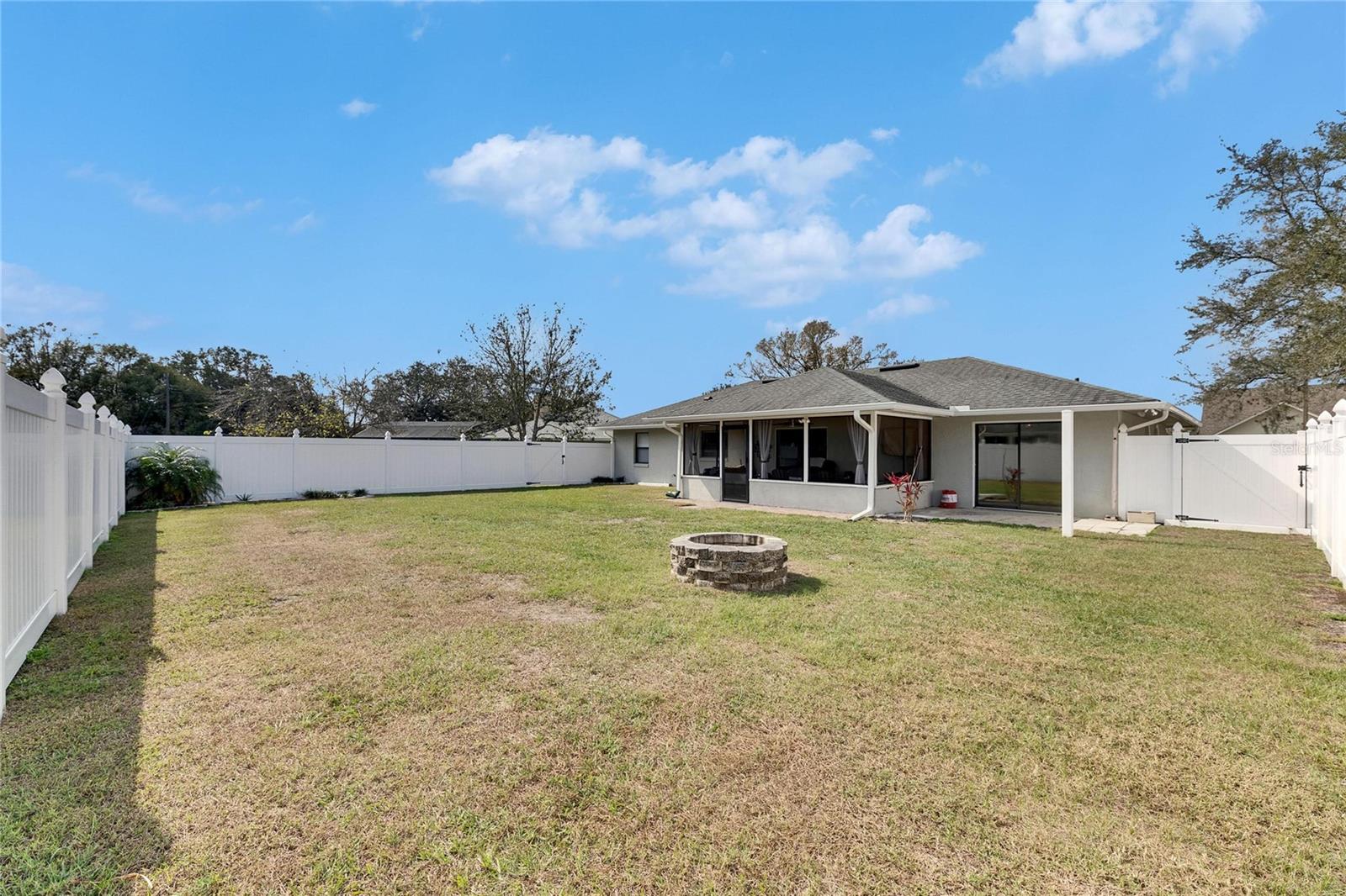 Image 37 of 43 For 1060 Colony Park Drive