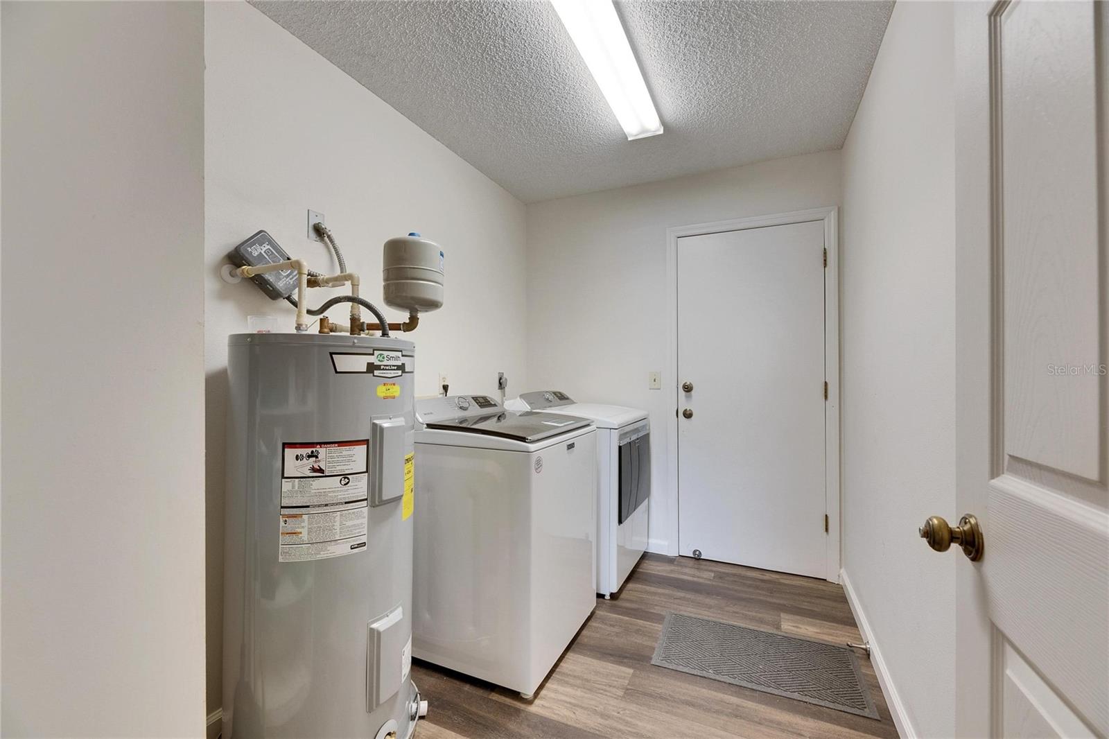 Image 41 of 43 For 1060 Colony Park Drive