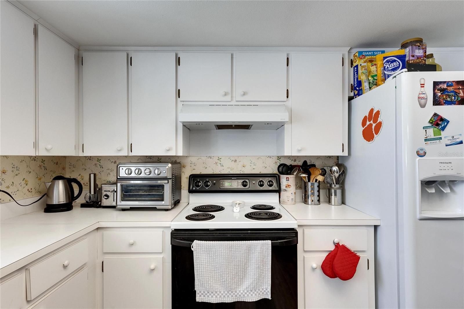 Image 7 of 43 For 1060 Colony Park Drive