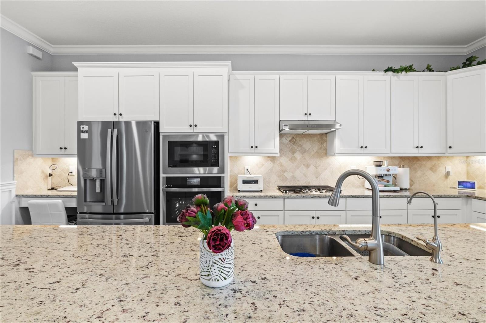 Listing photo id 16 for 5749 Cheech Glen
