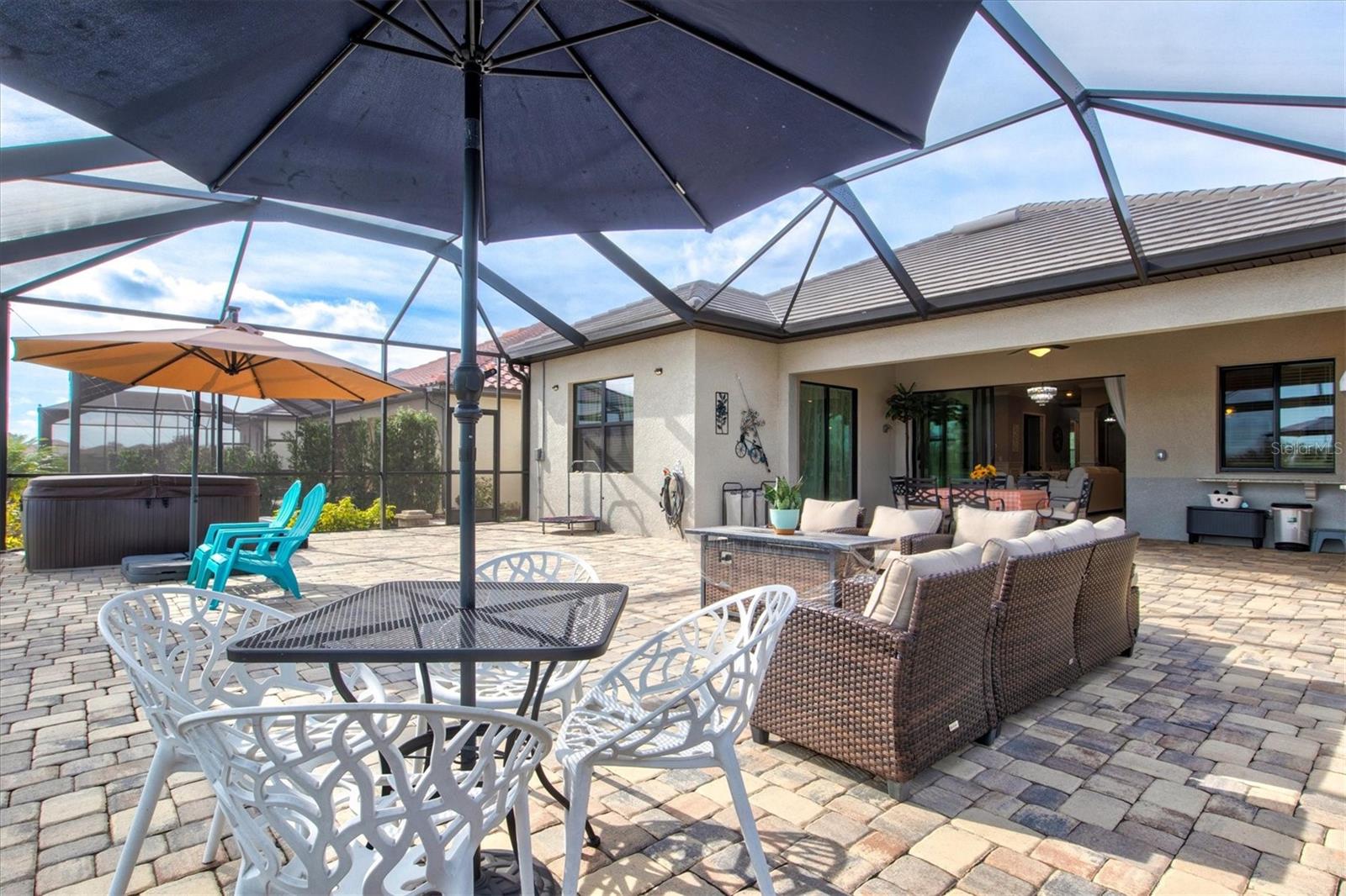 Listing photo id 38 for 5749 Cheech Glen