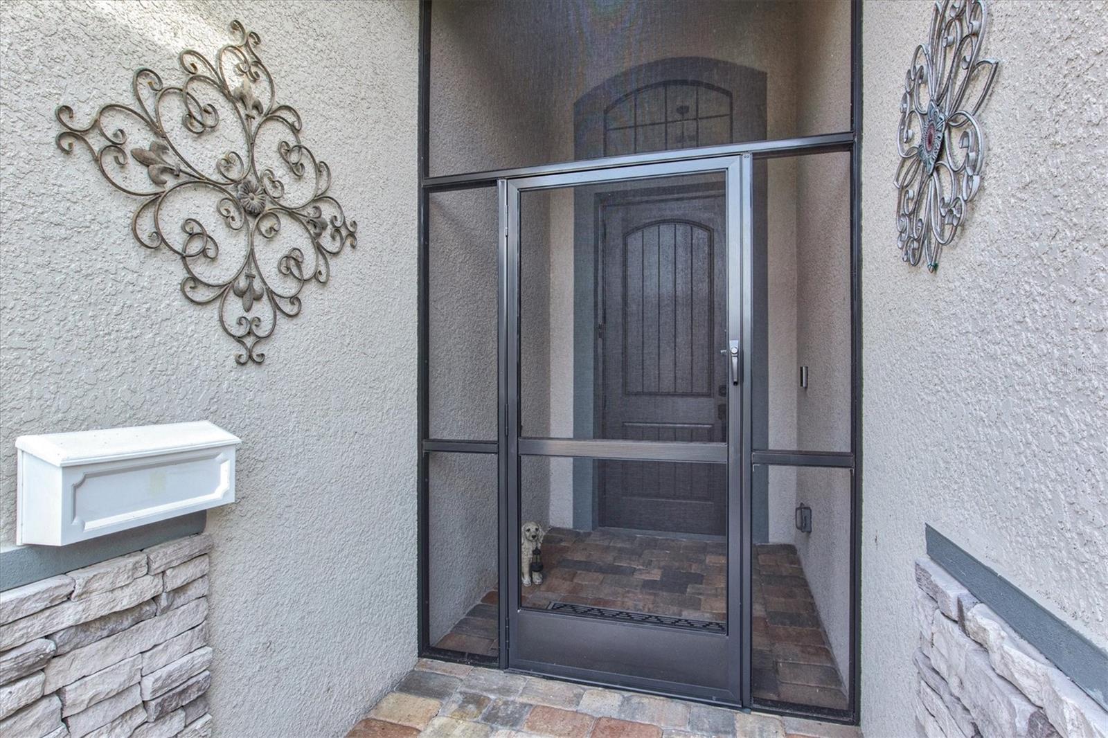 Listing photo id 5 for 5749 Cheech Glen