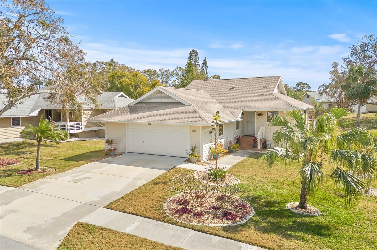 Details for 1007 Lake Avoca Drive, TARPON SPRINGS, FL 34689