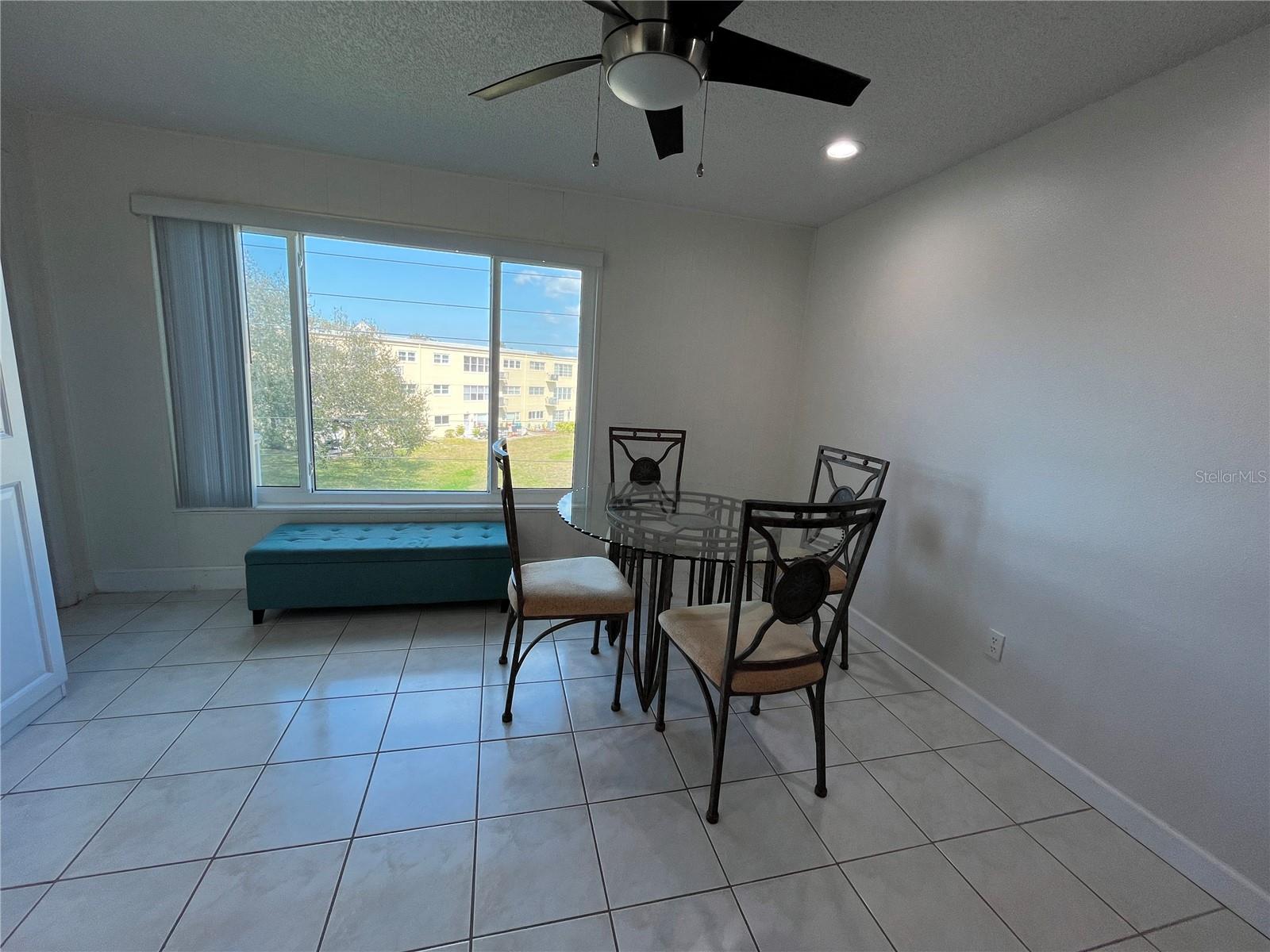 Image 13 of 42 For 2226 Switzerland Way 52