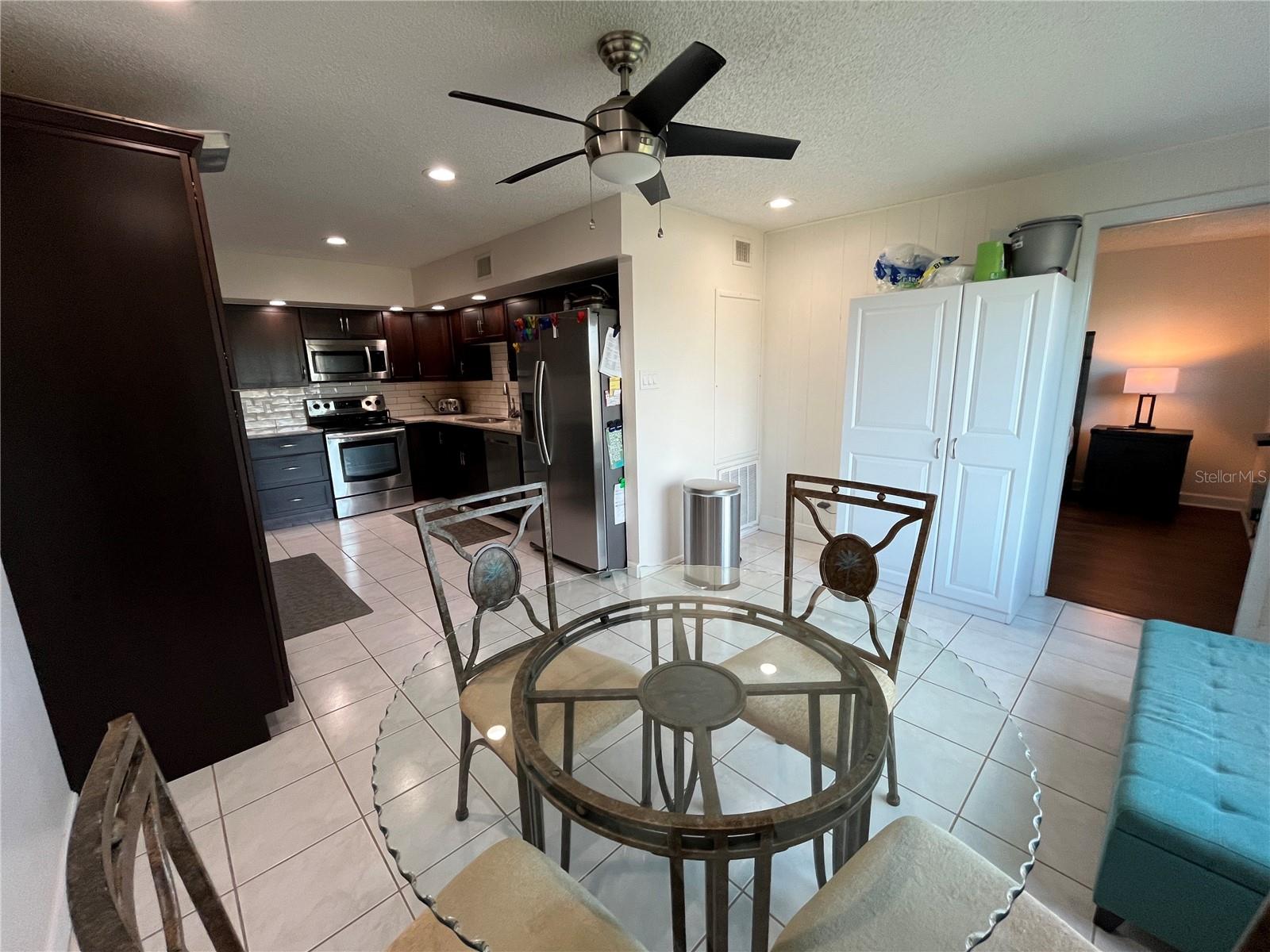 Image 15 of 42 For 2226 Switzerland Way 52