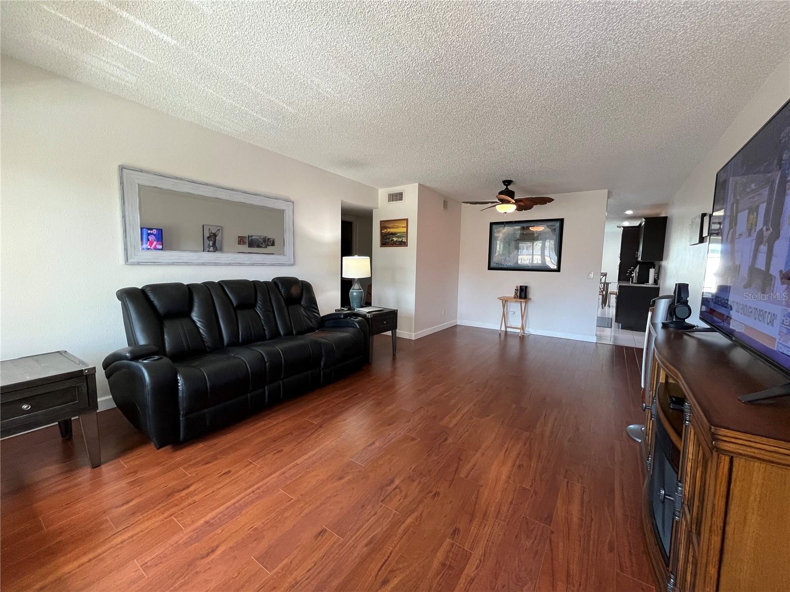 Image 3 of 42 For 2226 Switzerland Way 52