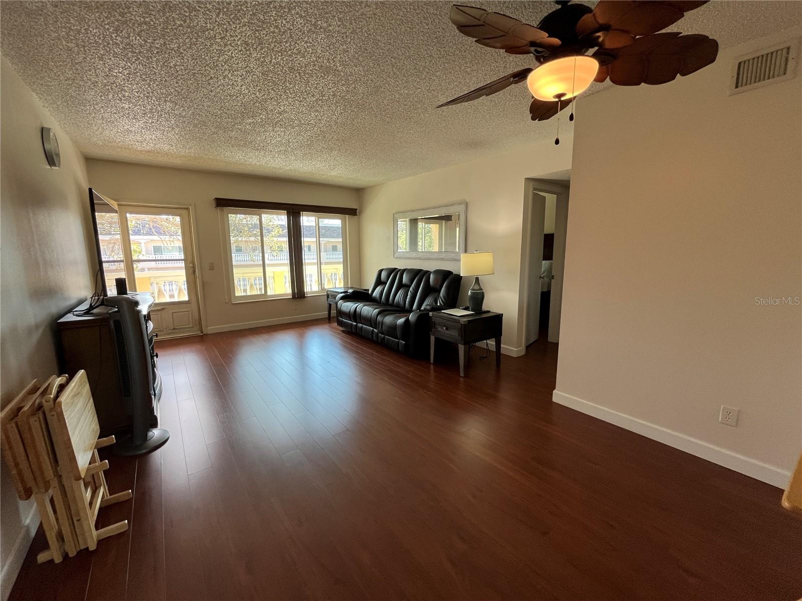 Image 6 of 42 For 2226 Switzerland Way 52